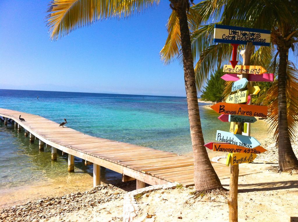 Coral Beach Village Resort Utila Kültér fotó