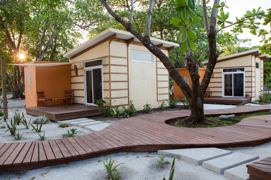 Coral Beach Village Resort Utila Kültér fotó